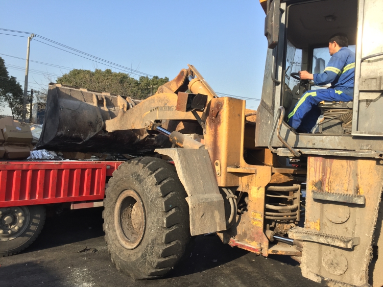 上海危廢固體廢物